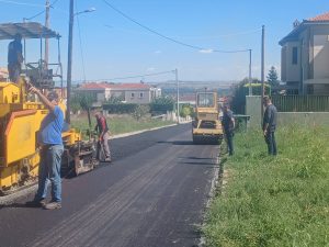 “Τρέχουν” οι ασφαλτοστρώσεις στο Δήμο Χαλκηδόνος- Νέο έργο 500.000 ευρώ για τις επεκτάσεις των οικισμών Αγίου Αθανασίου, Χαλκηδόνος και Γέφυρας