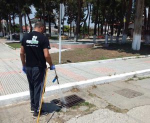 Συνεχίζονται οι ψεκασμοί για την καταπολέμηση των κουνουπιών από τον Δήμο Χαλκηδόνος