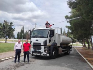 Νέο υπερσύγχρονο υδροφόρο- πυροσβεστικό όχημα παρέλαβε ο Δήμος Χαλκηδόνος